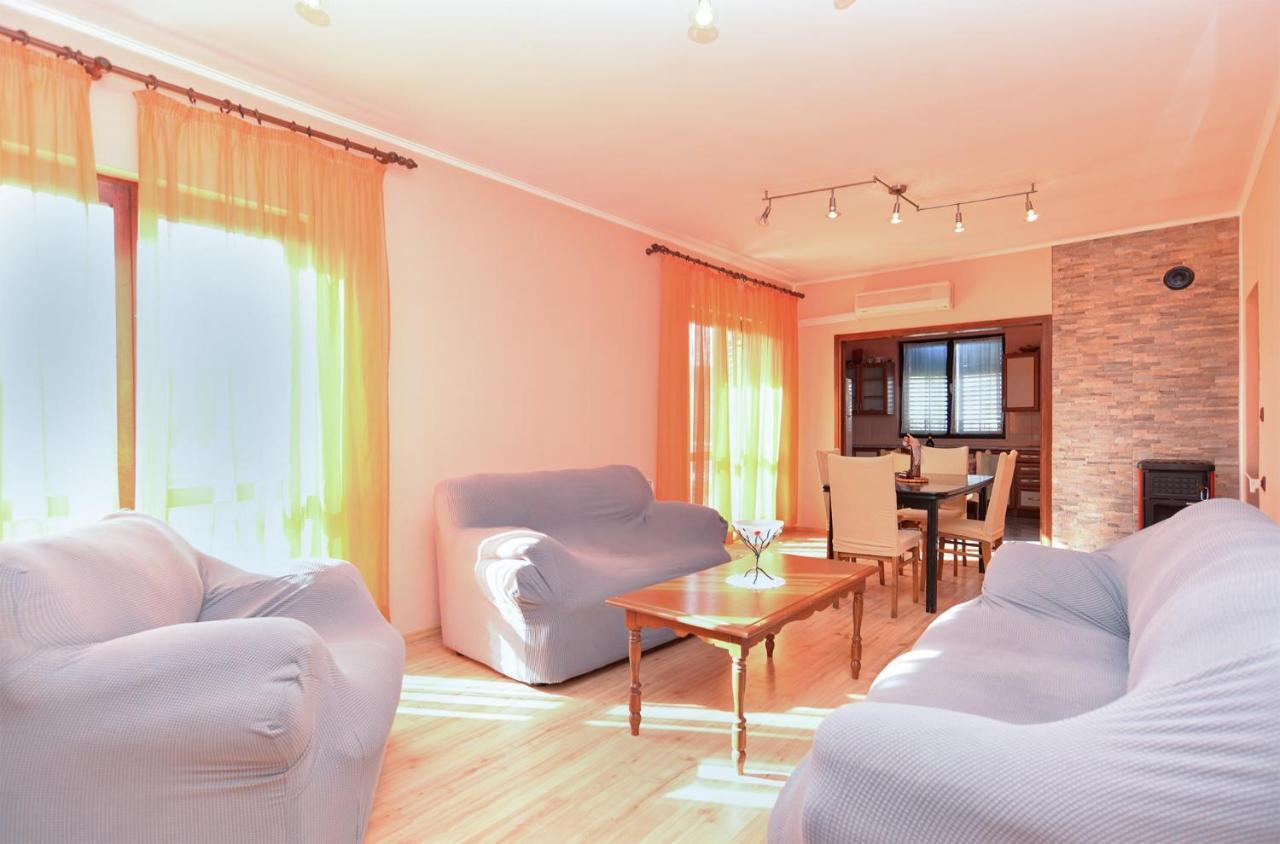 Apartments Danijel 1956 プーラ エクステリア 写真