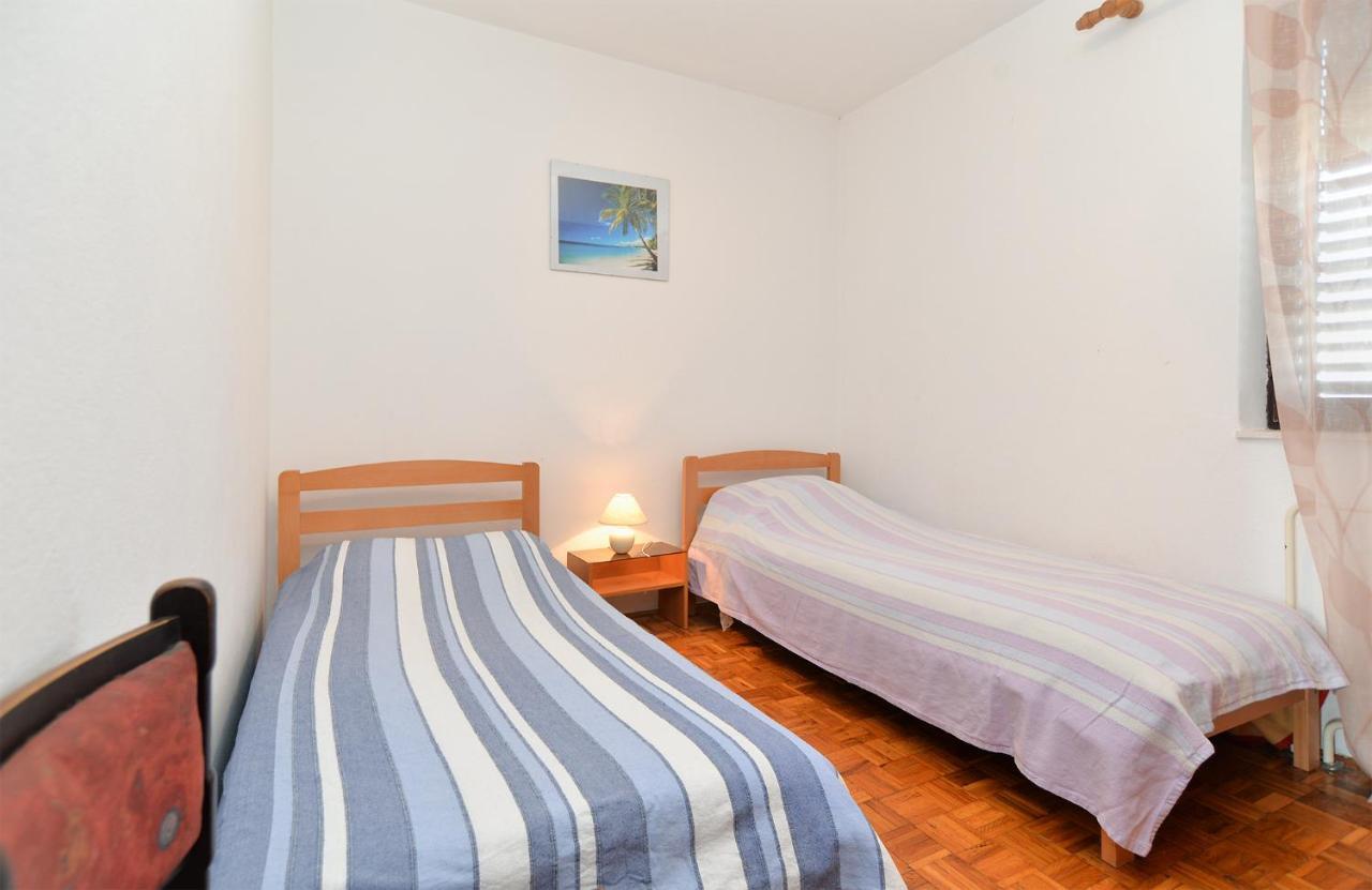 Apartments Danijel 1956 プーラ エクステリア 写真